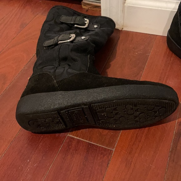 Coach signature buckle boots black size 7 previously owned good condition - Picture 4 of 11